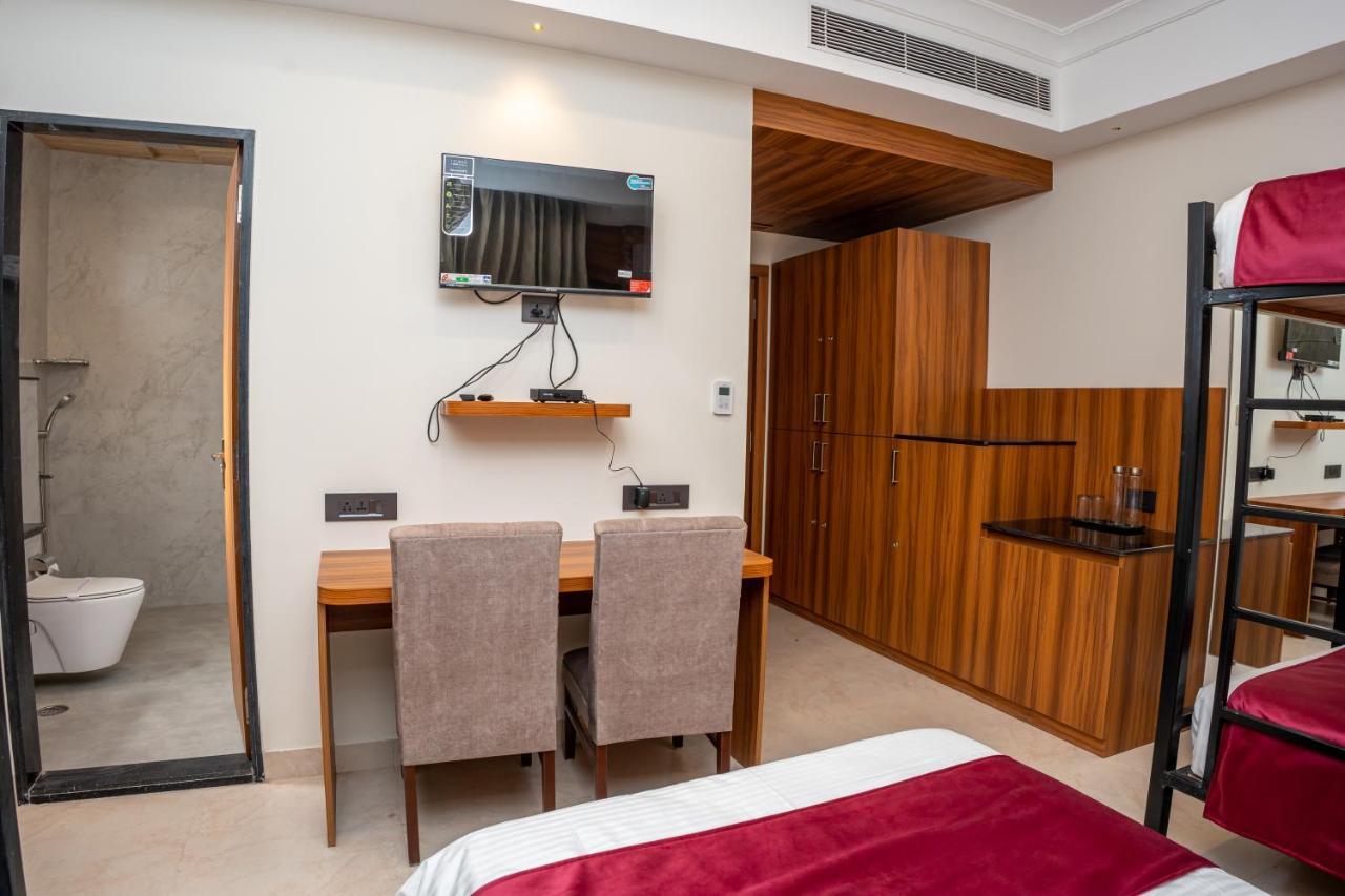 אודייפור Raghunandan Palace - A Premier Boutique Stay, City Center & 500 Meters From City Railway Station מראה חיצוני תמונה