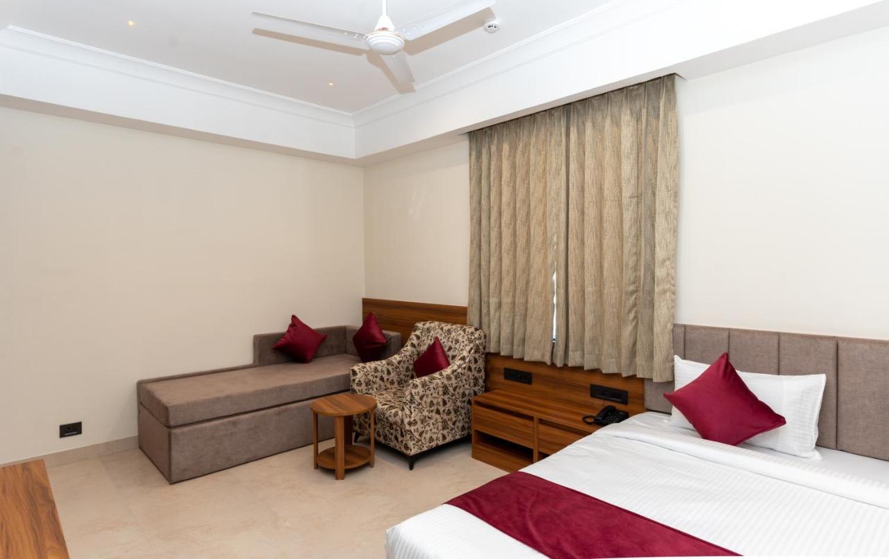 אודייפור Raghunandan Palace - A Premier Boutique Stay, City Center & 500 Meters From City Railway Station מראה חיצוני תמונה