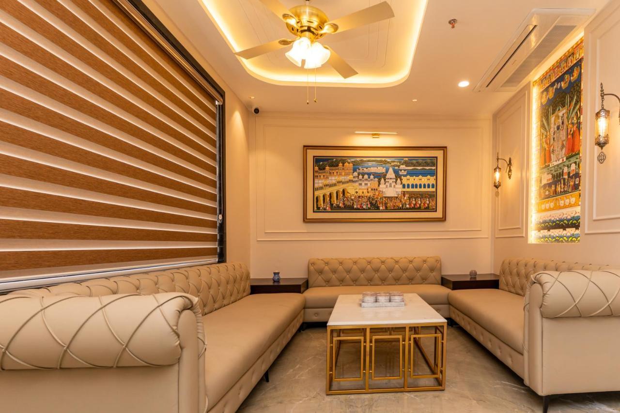 אודייפור Raghunandan Palace - A Premier Boutique Stay, City Center & 500 Meters From City Railway Station מראה חיצוני תמונה
