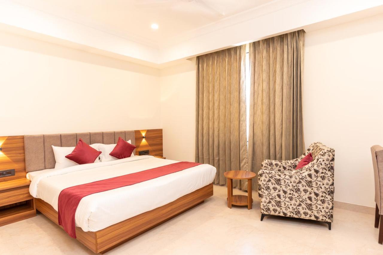 אודייפור Raghunandan Palace - A Premier Boutique Stay, City Center & 500 Meters From City Railway Station מראה חיצוני תמונה