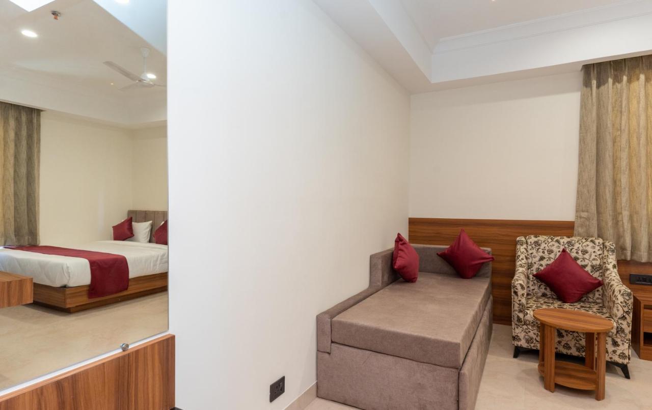 אודייפור Raghunandan Palace - A Premier Boutique Stay, City Center & 500 Meters From City Railway Station מראה חיצוני תמונה