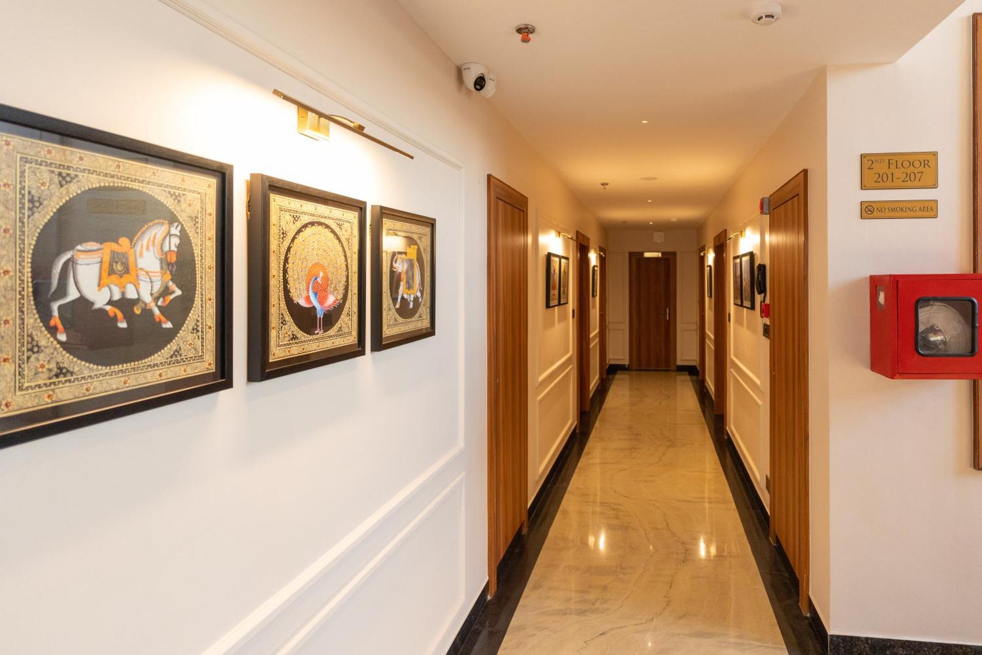 אודייפור Raghunandan Palace - A Premier Boutique Stay, City Center & 500 Meters From City Railway Station מראה חיצוני תמונה