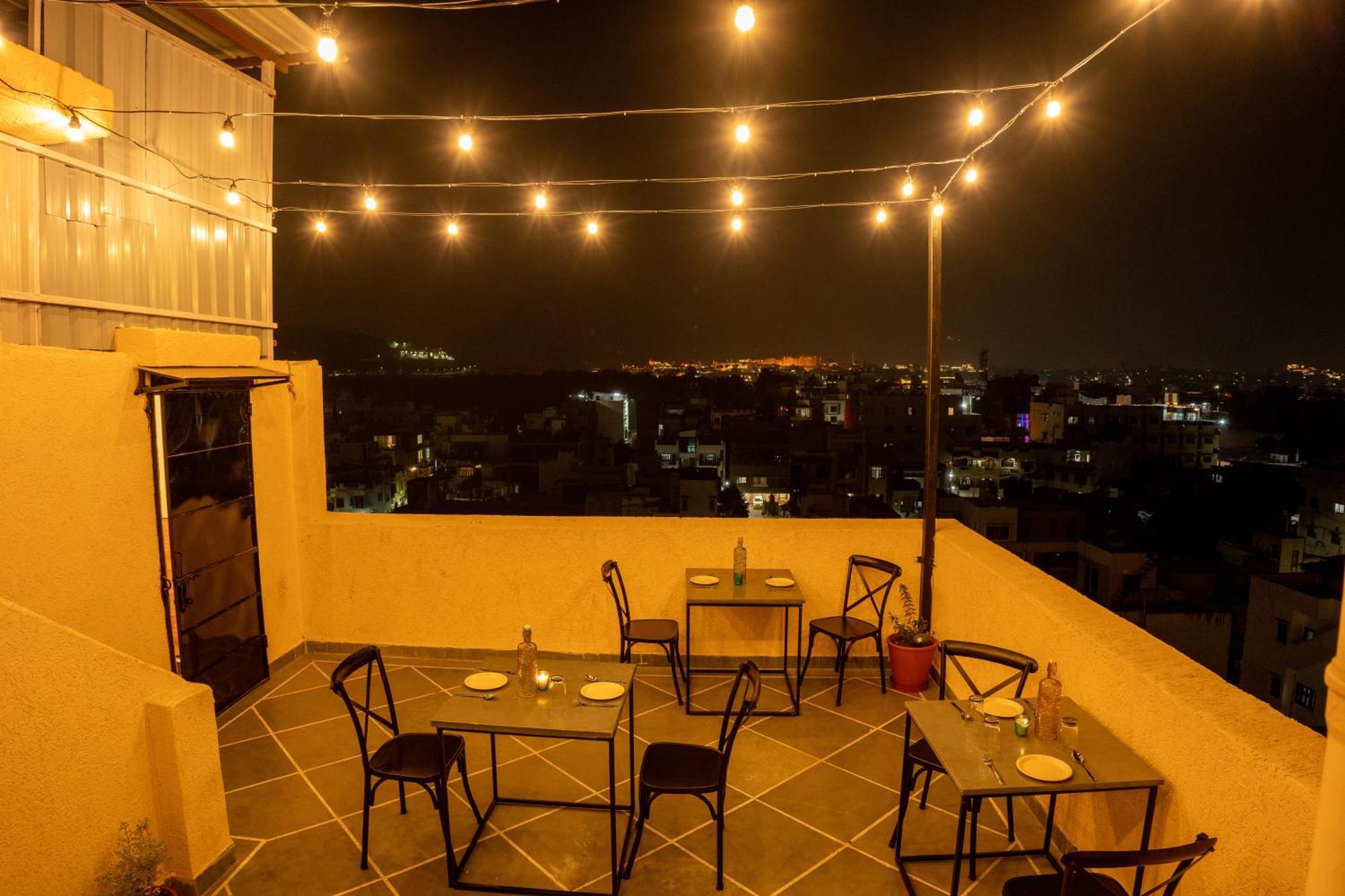 אודייפור Raghunandan Palace - A Premier Boutique Stay, City Center & 500 Meters From City Railway Station מראה חיצוני תמונה