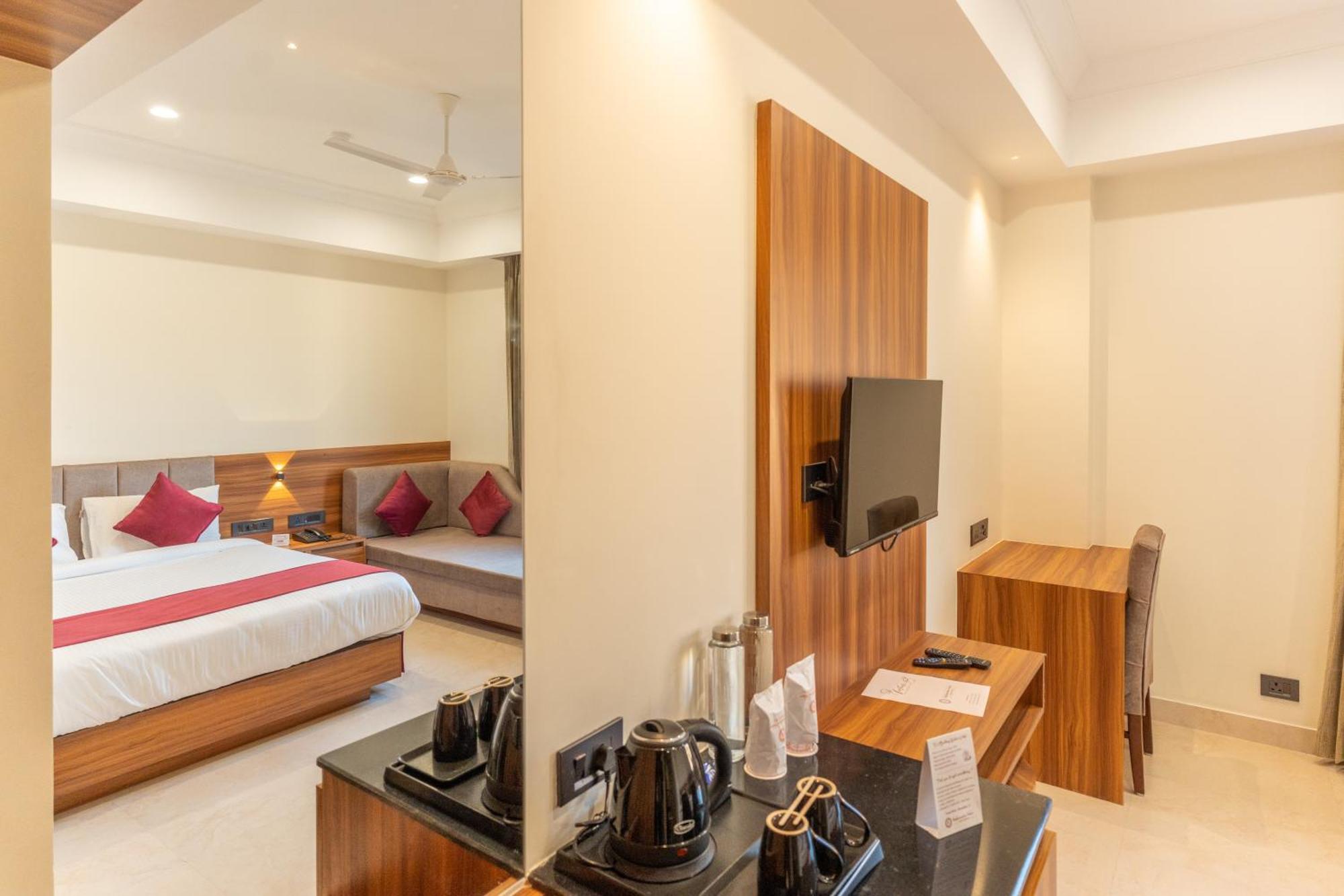 אודייפור Raghunandan Palace - A Premier Boutique Stay, City Center & 500 Meters From City Railway Station מראה חיצוני תמונה